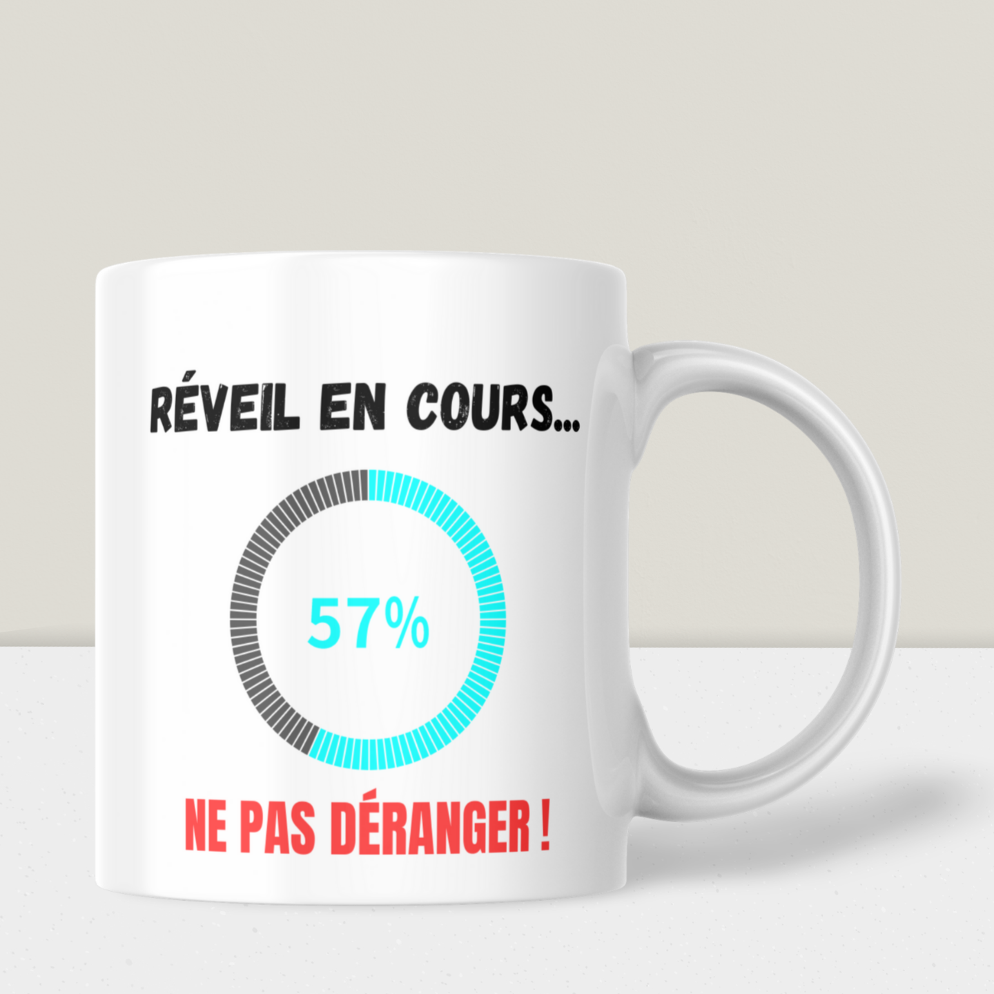 Humorvolle Tasse „Aufwachen läuft..., bitte nicht stören!“