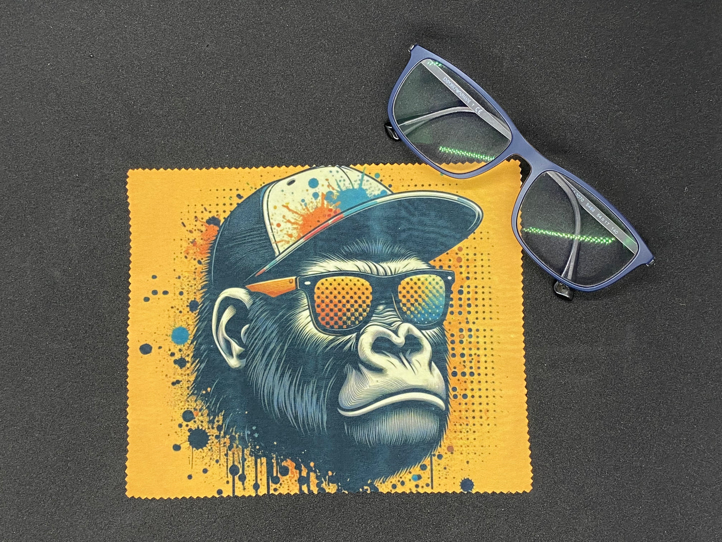 "Gorilla Pop Art" Microfiber Screen and Glasses Cloth